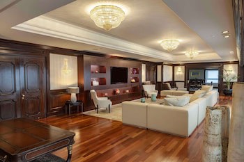 Radisson Montevideo Victoria Plaza Hotel
