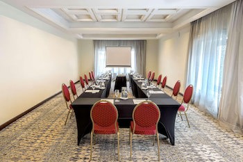 Radisson Montevideo Victoria Plaza Hotel