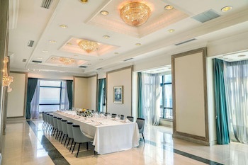 Radisson Montevideo Victoria Plaza Hotel