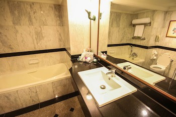 Golden Tulip Sovereign Hotel Bangkok