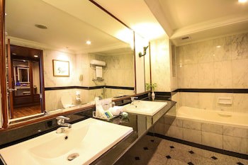 Golden Tulip Sovereign Hotel Bangkok