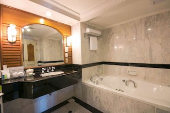 Golden Tulip Sovereign Hotel Bangkok
