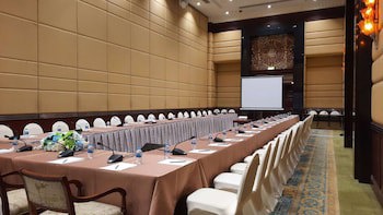 Golden Tulip Sovereign Hotel Bangkok