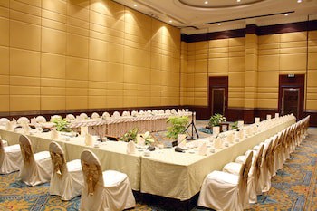 Golden Tulip Sovereign Hotel Bangkok