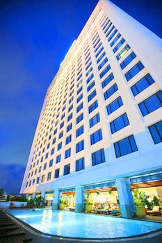 Golden Tulip Sovereign Hotel Bangkok