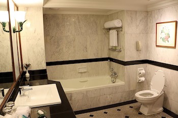 Golden Tulip Sovereign Hotel Bangkok