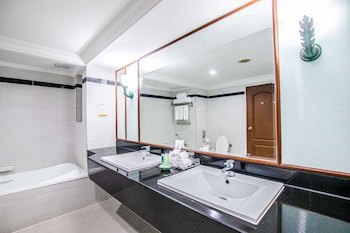Golden Tulip Sovereign Hotel Bangkok