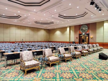 Golden Tulip Sovereign Hotel Bangkok