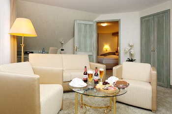 Ringhotel Weißer Hirsch galeri fotoğrafı