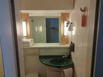 ibis Ulm City galeri fotoğrafı