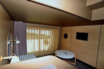 Axis Vermar Conference & Beach Hotel