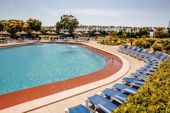 Axis Vermar Conference & Beach Hotel