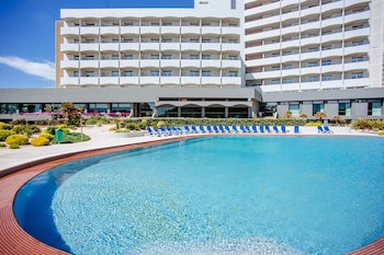 Axis Vermar Conference & Beach Hotel