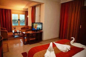 Aracan Eatabe Luxor Hotel