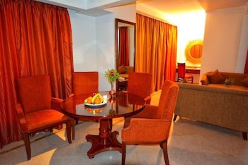 Aracan Eatabe Luxor Hotel