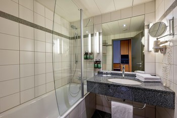voco Dusseldorf Seestern by IHG galeri fotoğrafı