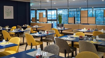 voco Dusseldorf Seestern by IHG galeri fotoğrafı