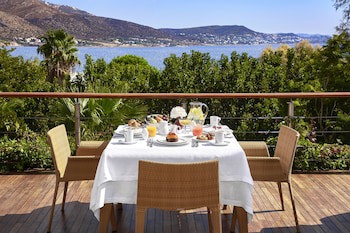 Grand Resort Lagonissi fotoğrafı