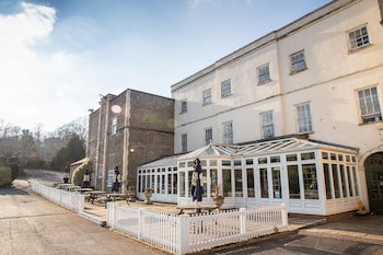 Arnos Manor Hotel