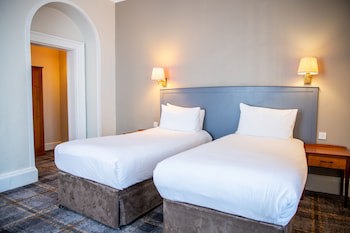 Arnos Manor Hotel