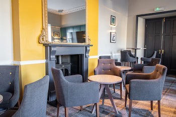 Arnos Manor Hotel