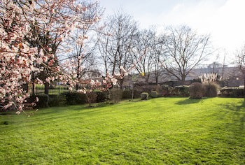 Arnos Manor Hotel