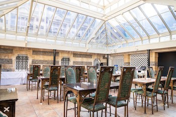 Arnos Manor Hotel