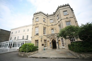 Arnos Manor Hotel