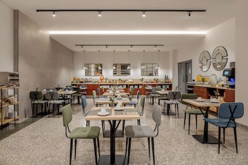 Hotel Santiago Plaza Affiliated By Melia