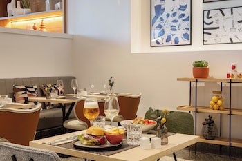 Hotel Santiago Plaza Affiliated By Melia