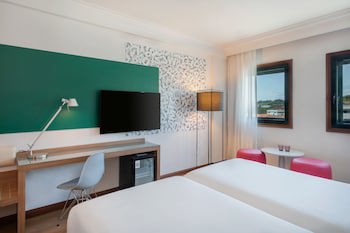 Hotel Santiago Plaza Affiliated By Melia