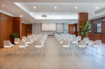Hotel Santiago Plaza Affiliated By Melia