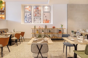 Hotel Santiago Plaza Affiliated By Melia