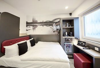 SMARTY Cologne Dom Hotel - Boardinghouse galeri fotoğrafı