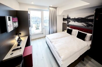 SMARTY Cologne Dom Hotel - Boardinghouse galeri fotoğrafı