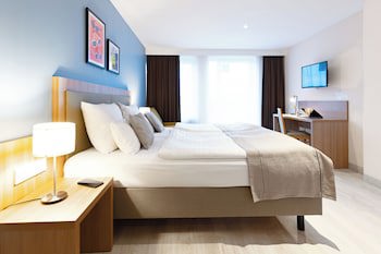 Garner Hotel Dusseldorf Main Station by IHG galeri fotoğrafı