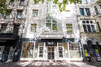 Garner Hotel Dusseldorf Main Station by IHG
