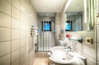 Leonardo Inn Hotel Hamburg Airport galeri fotoğrafı