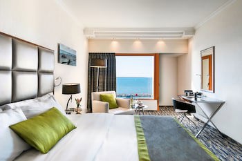 Carlton Tel Aviv Hotel
