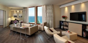 Carlton Tel Aviv Hotel