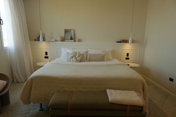 Carlton Tel Aviv Hotel