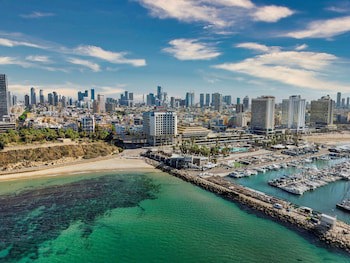 Carlton Tel Aviv Hotel