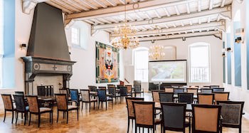 Grand Hotel Karel V