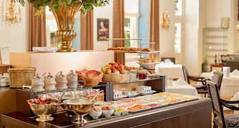 Grand Hotel Karel V