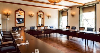 Grand Hotel Karel V