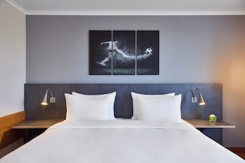 THE CURVE Hotel BayArena Leverkusen galeri fotoğrafı