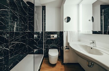 Leonardo Hotel Koln (Adults Only) galeri fotoğrafı