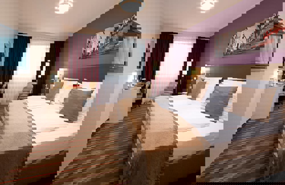 Leonardo Hotel Koln (Adults Only)