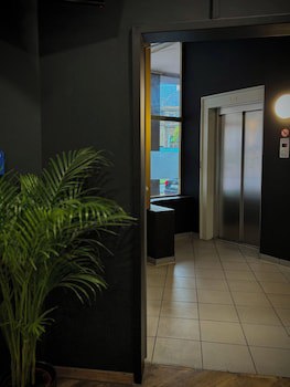 Colour Hotel galeri fotoğrafı