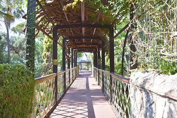 The Eliott Hotel